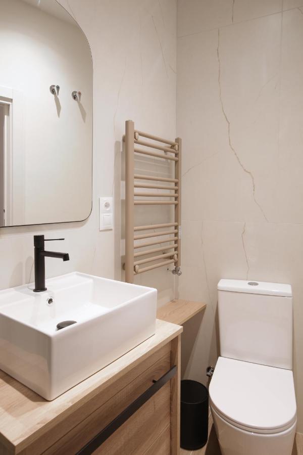 Apartamento Luxury Flat Next To Gran Via Madrid Exterior foto